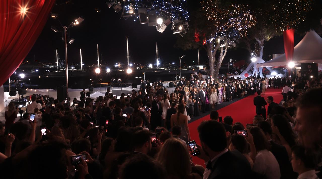 《星际迷途》入围戛纳电影节主竞赛单元