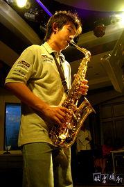 忧郁的萨克斯,忧郁旋律中的萨克斯风情